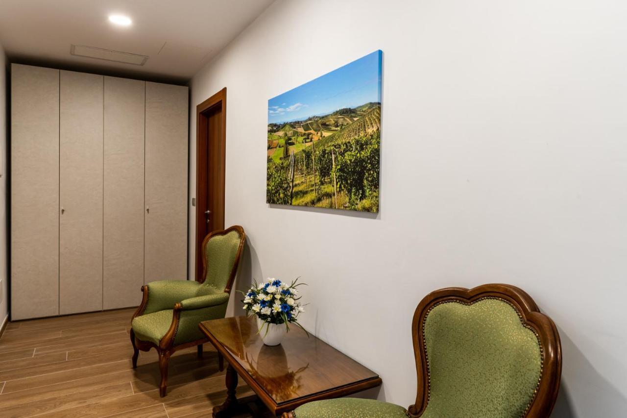 Agriturismo Tenuta La Meridiana Montegrosso dʼAsti Extérieur photo